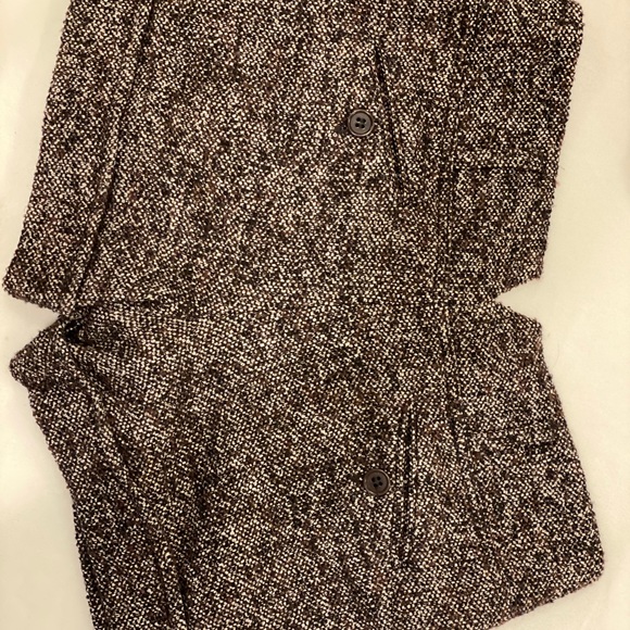 BCBG* Tweed Cropped Jacket/short set, detachable fur Sz 4 - Picture 7 of 8